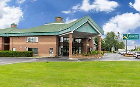 Quality Inn And Suites Hawkesbury